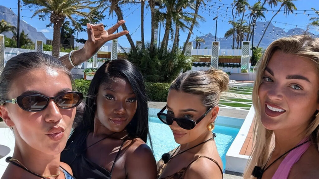 girls love island